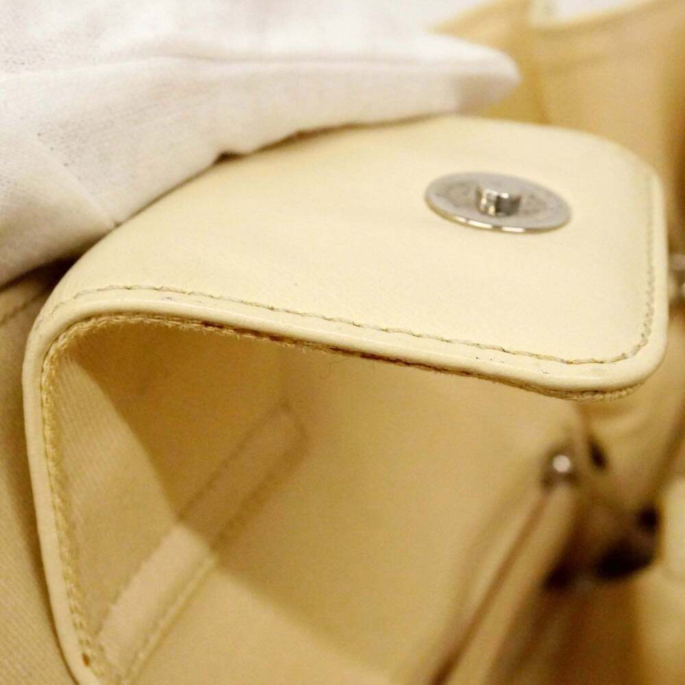 CHANEL White Canvas Tote Bag - Picture 9 of 16